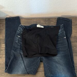 Maternity jeans size 8